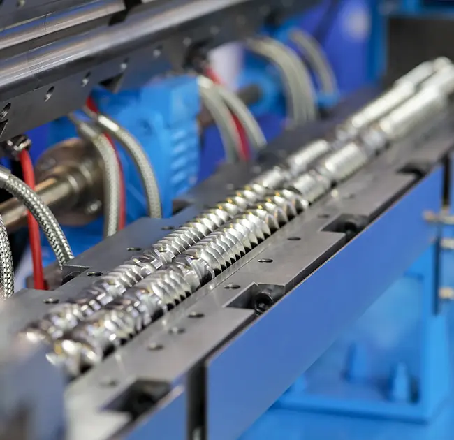 Procesul de lucru și precauțiile de funcționare ale granulatorului de spumă cu două șuruburi